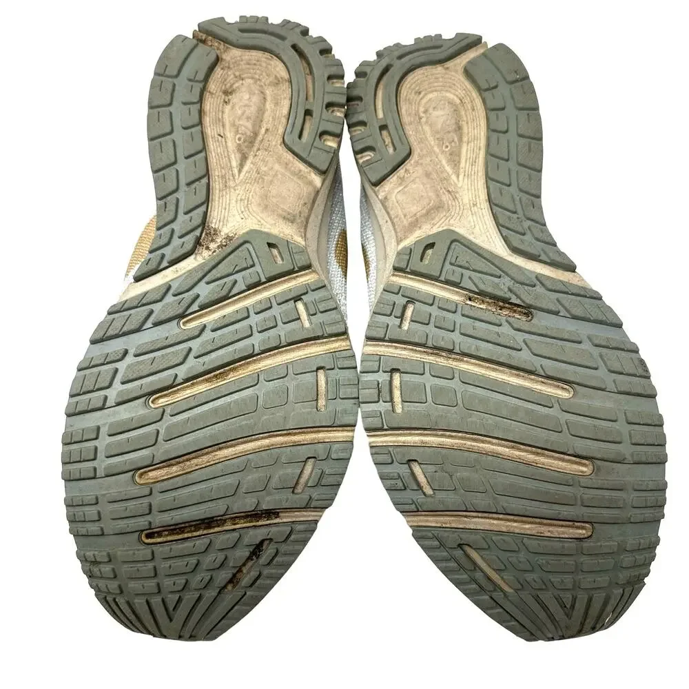 Brooks size 11